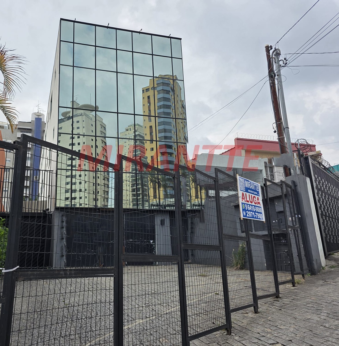 Comercial de 600m² em Santana