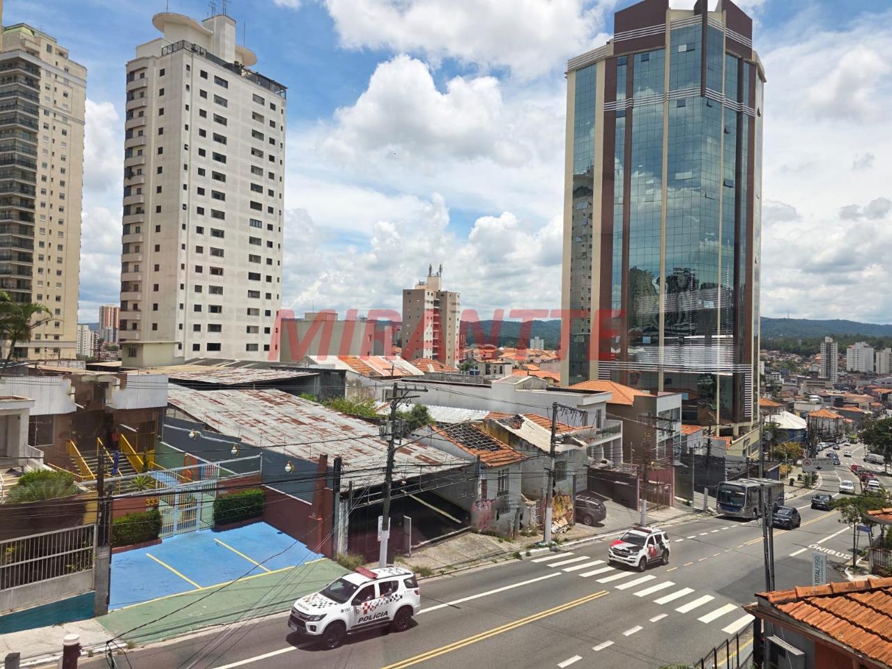 Comercial de 600m² em Santana
