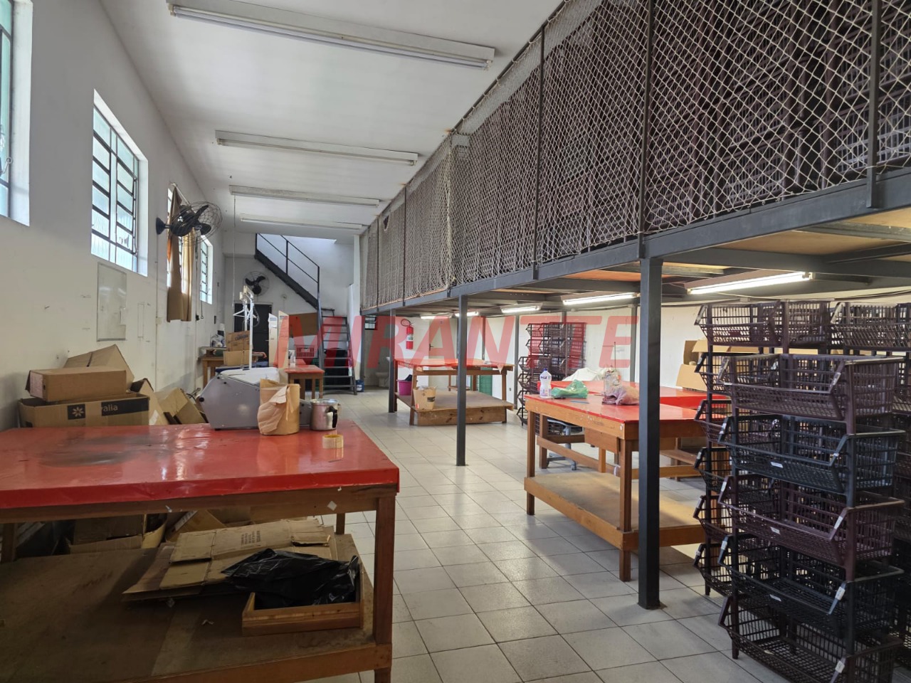 Comercial de 600m² em Santana