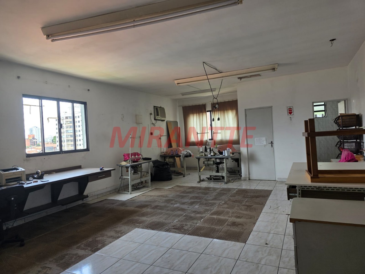 Comercial de 600m² em Santana
