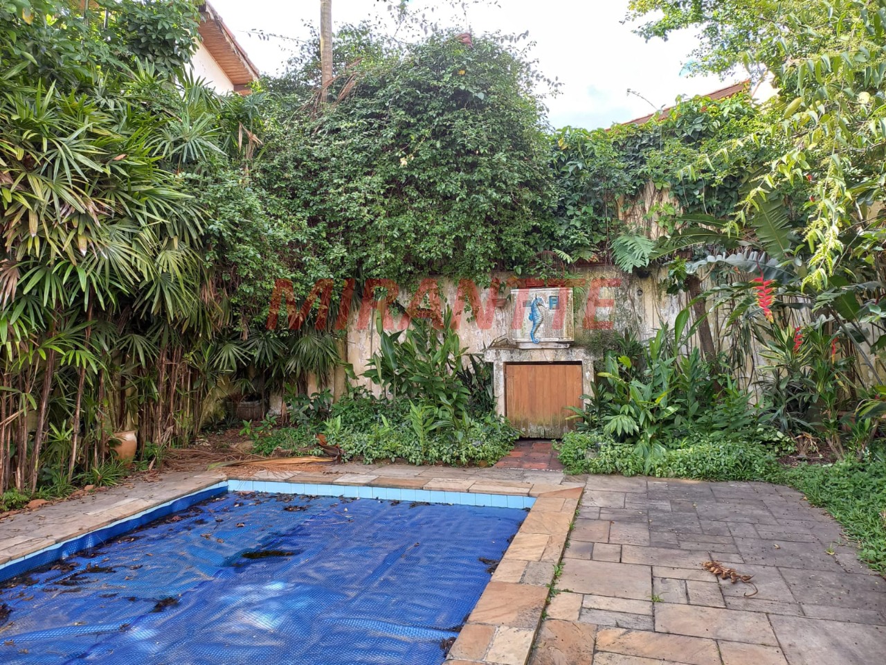 Casa terrea de 300m² com 3 quartos em Vila Irmaos Arnoni