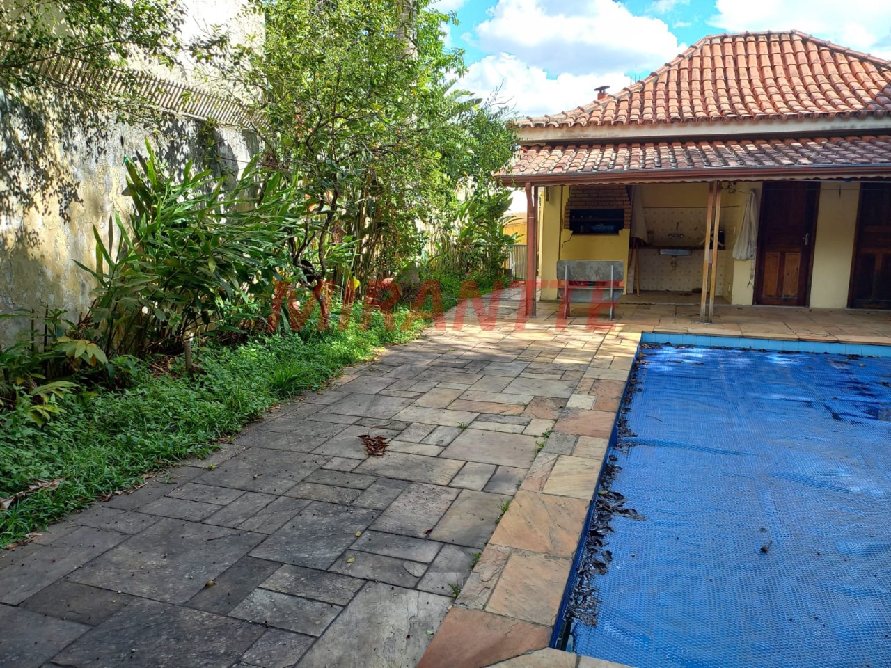Casa terrea de 300m² com 3 quartos em Vila Irmaos Arnoni