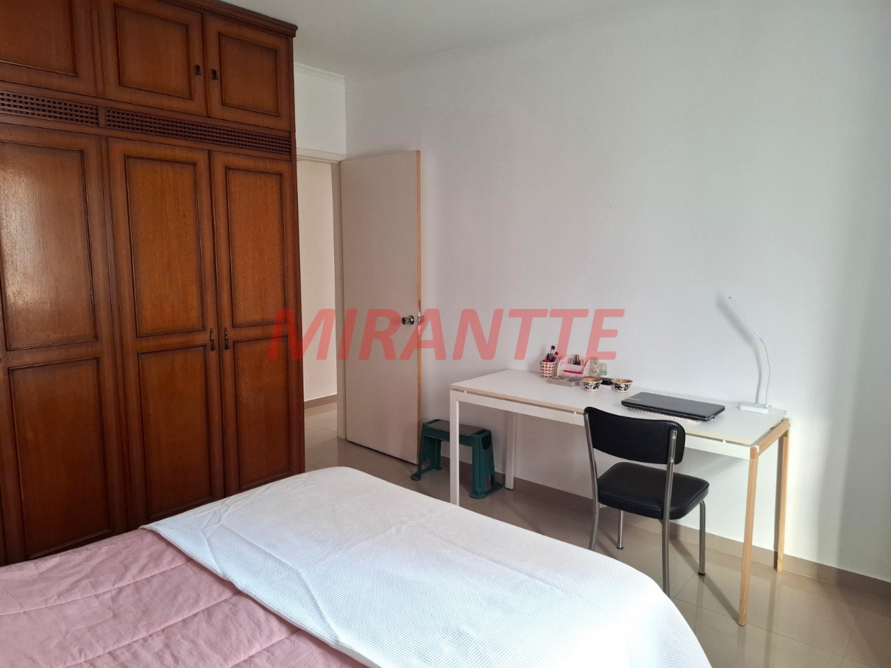 Apartamento de 65m² com 2 quartos em Água Fria
