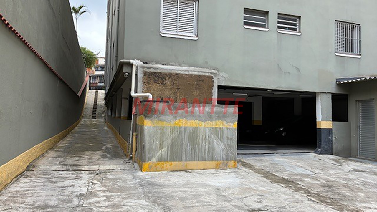 Apartamento de 65m² com 2 quartos em Água Fria