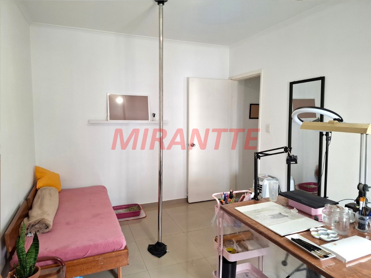Apartamento de 65m² com 2 quartos em Água Fria