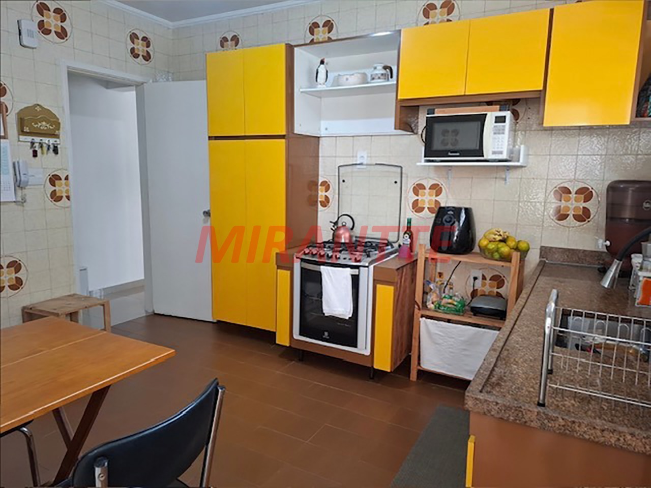 Apartamento de 65m² com 2 quartos em Água Fria