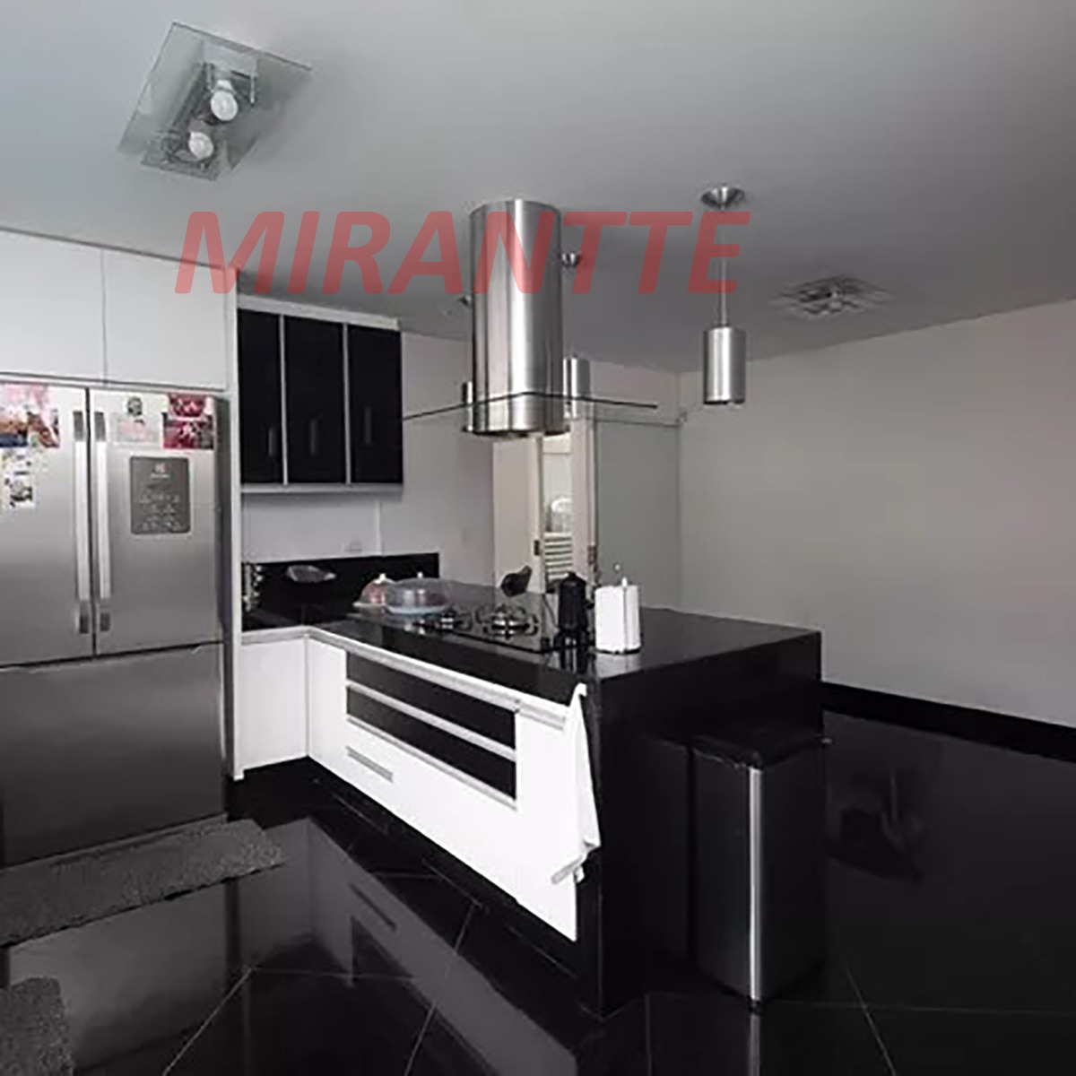 Sobrado de 365m² com 4 quartos em Palmas Do Tremembé