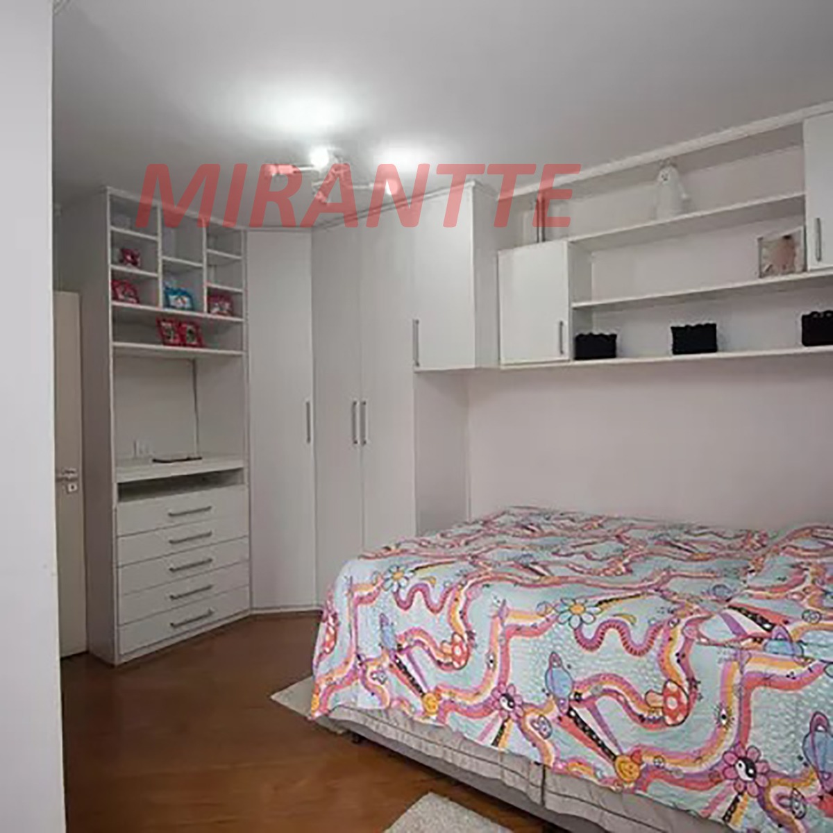 Sobrado de 365m² com 4 quartos em Palmas Do Tremembé