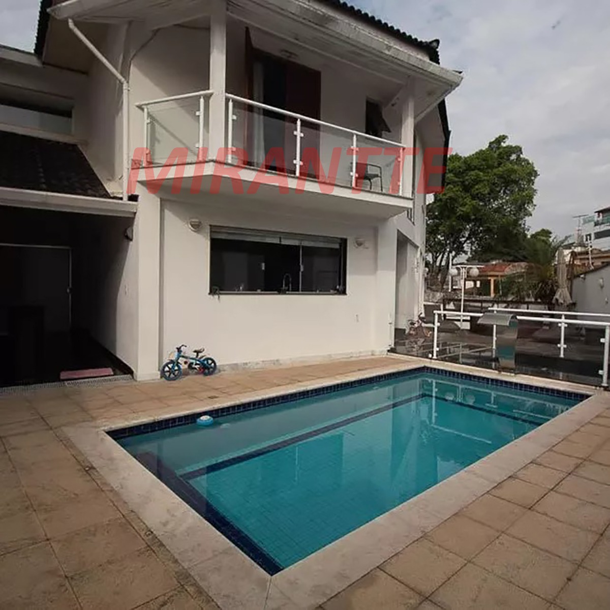 Sobrado de 365m² com 4 quartos em Palmas Do Tremembé