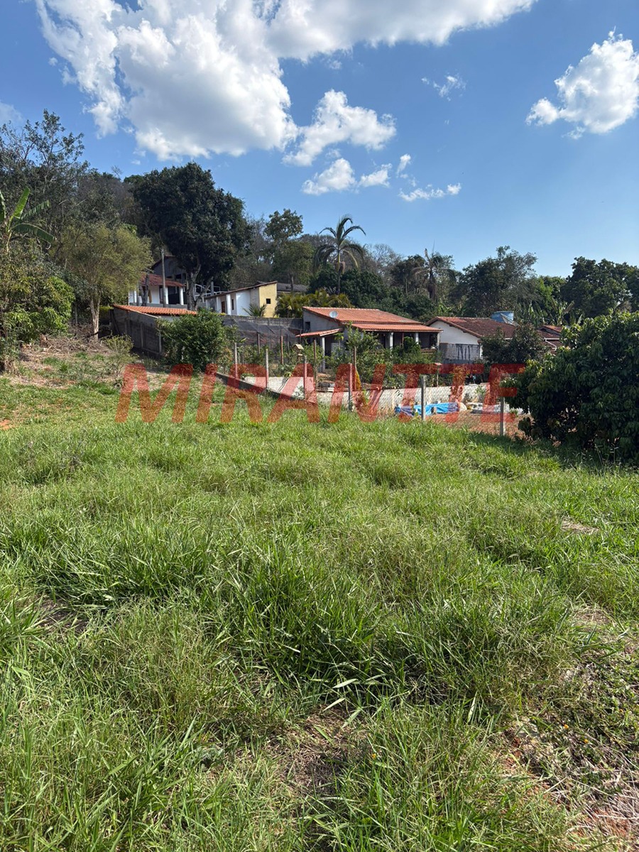 Terreno de 0m² em Jundiaizinho (Terra Preta)