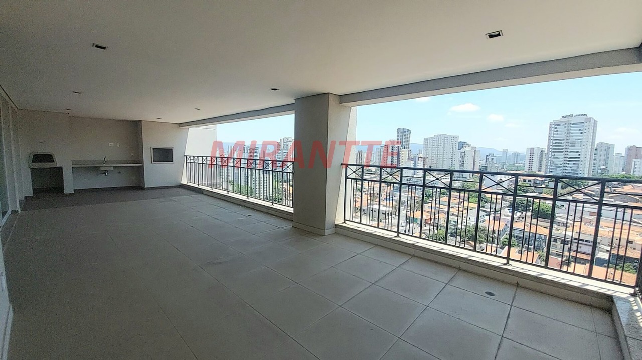 Apartamento de 215m² com 4 quartos em Santa Teresinha