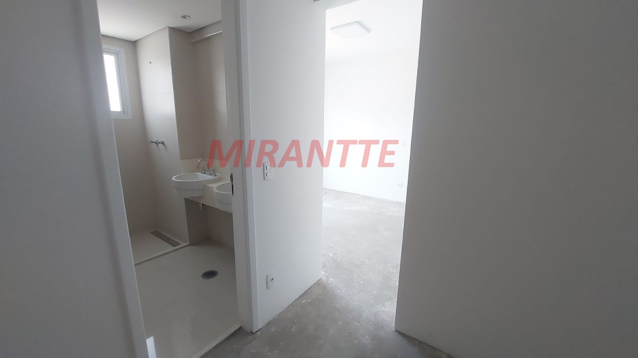 Apartamento de 215m² com 4 quartos em Santa Teresinha