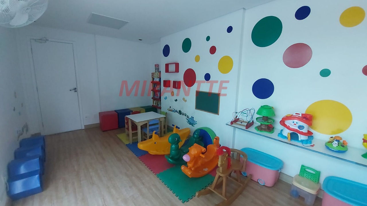 Apartamento de 215m² com 4 quartos em Santa Teresinha