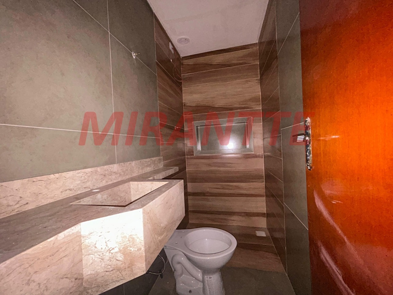 Cond. fechado de 90.65m² com 2 quartos em Ocian