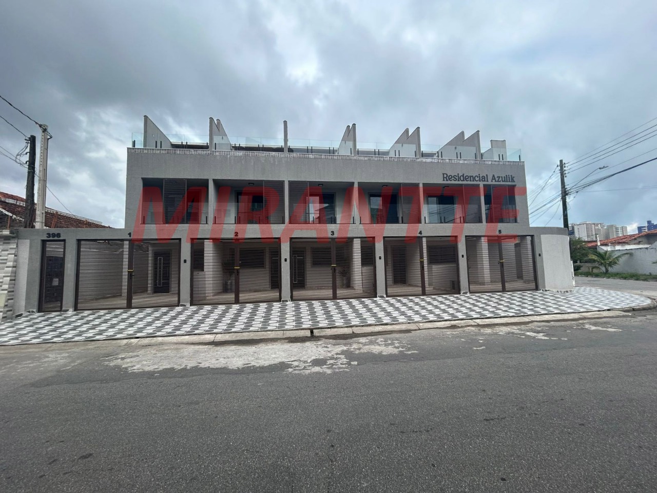 Cond. fechado de 90.65m² com 2 quartos em Ocian