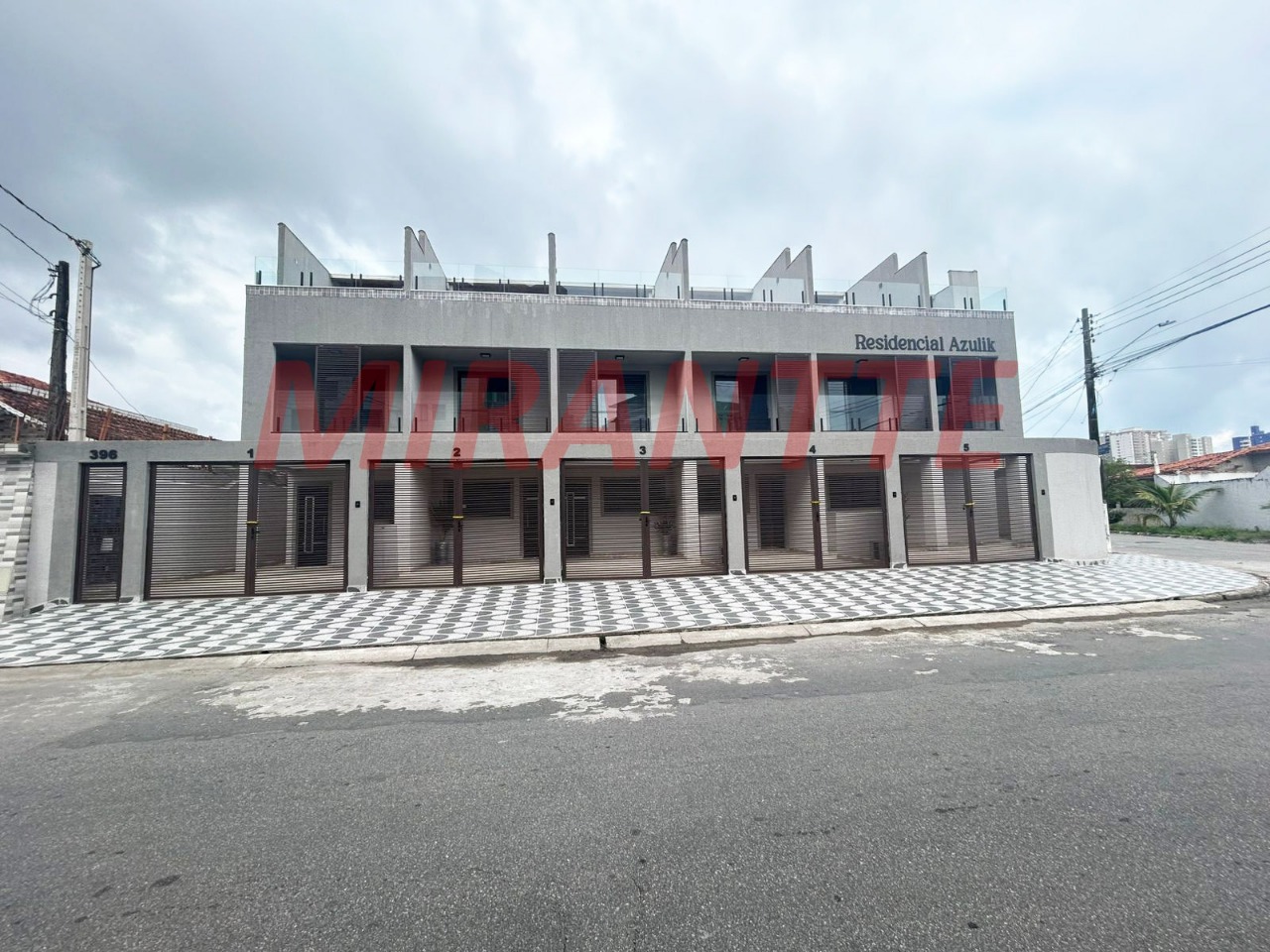 Cond. fechado de 90.65m² com 2 quartos em Ocian
