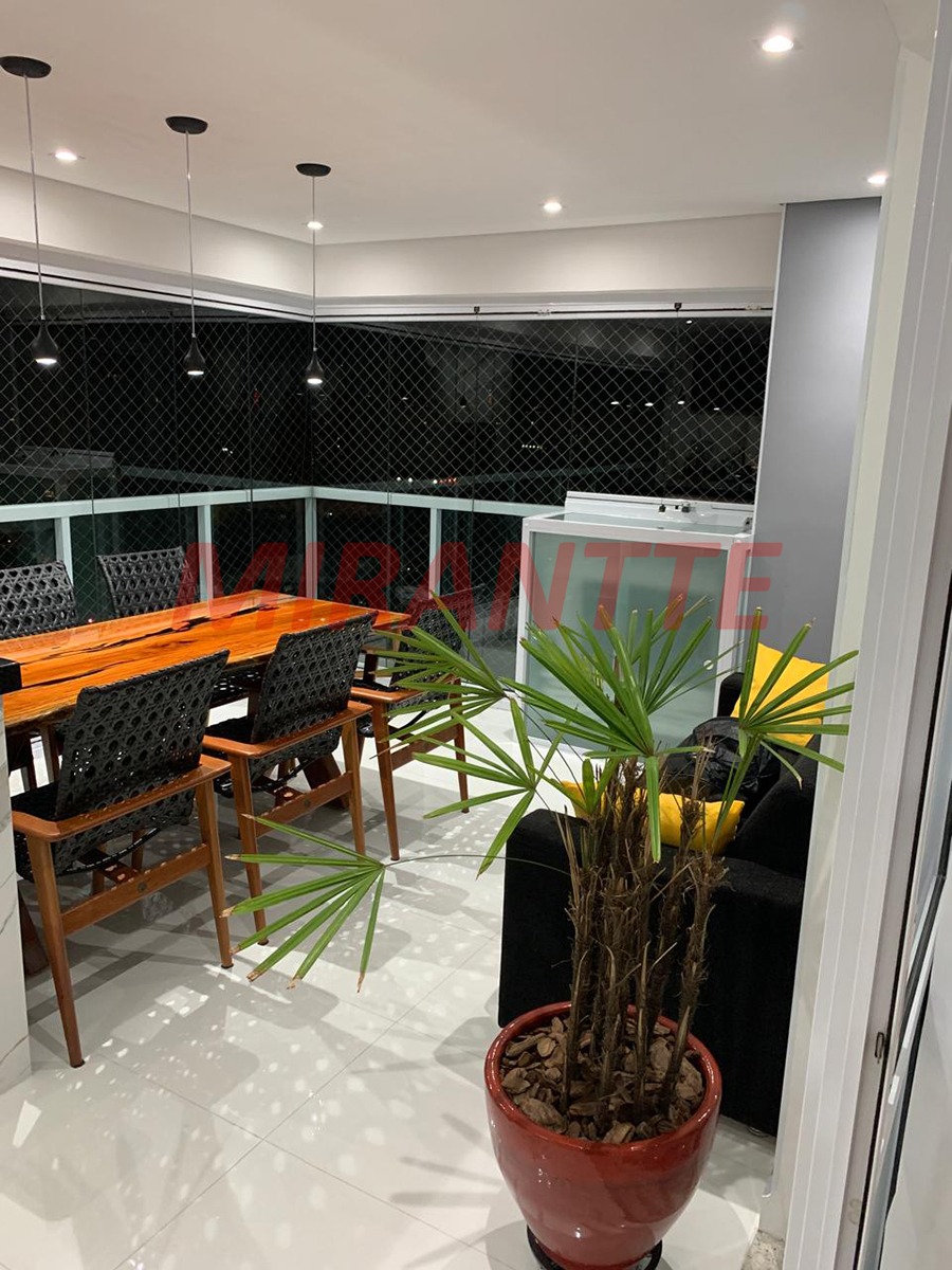 Apartamento de 95m² com 2 quartos em Santa Teresinha
