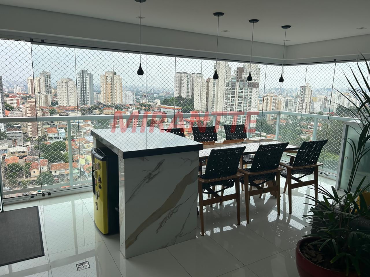 Apartamento de 95m² com 2 quartos em Santa Teresinha