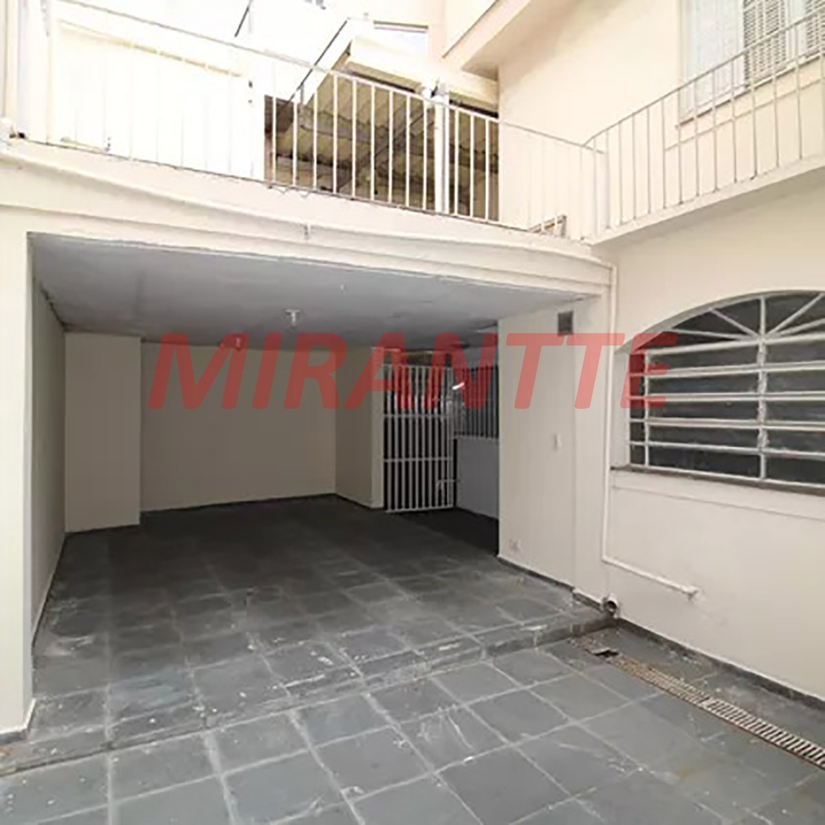 Sobrado de 223m² com 3 quartos em Parada Inglesa