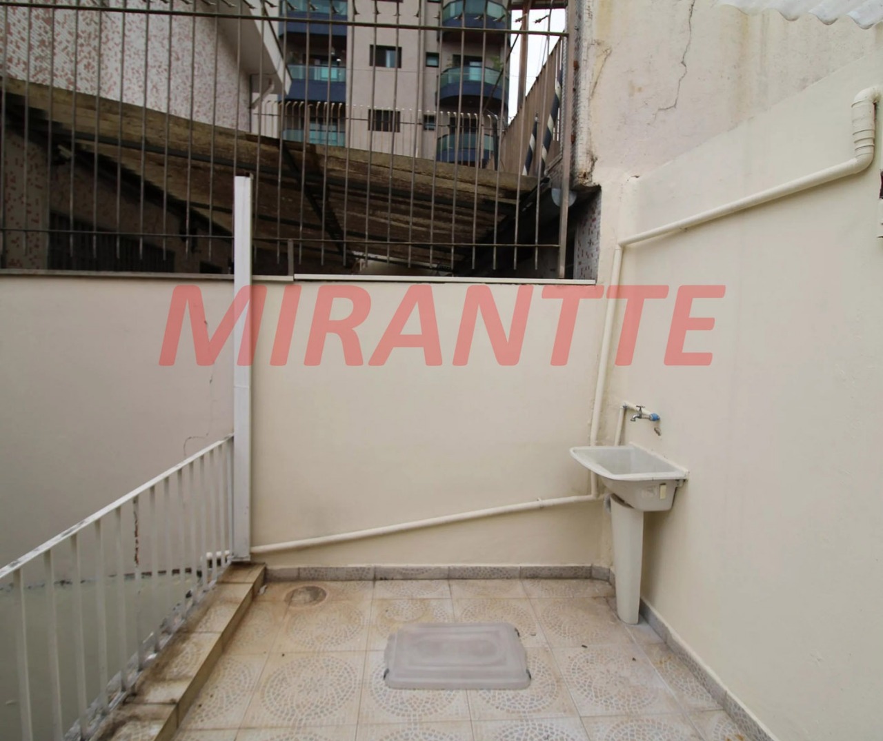 Sobrado de 223m² com 3 quartos em Parada Inglesa