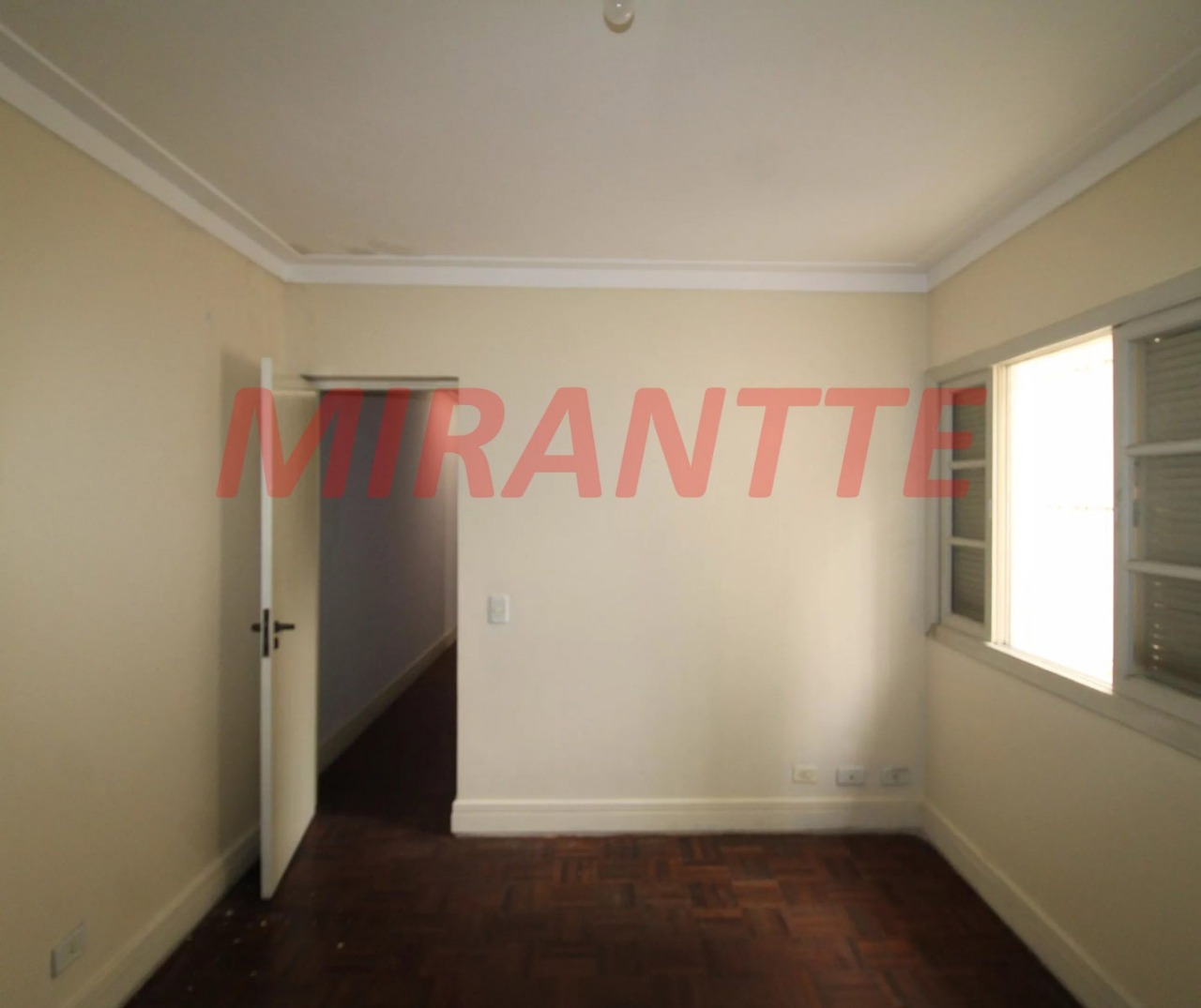 Sobrado de 223m² com 3 quartos em Parada Inglesa
