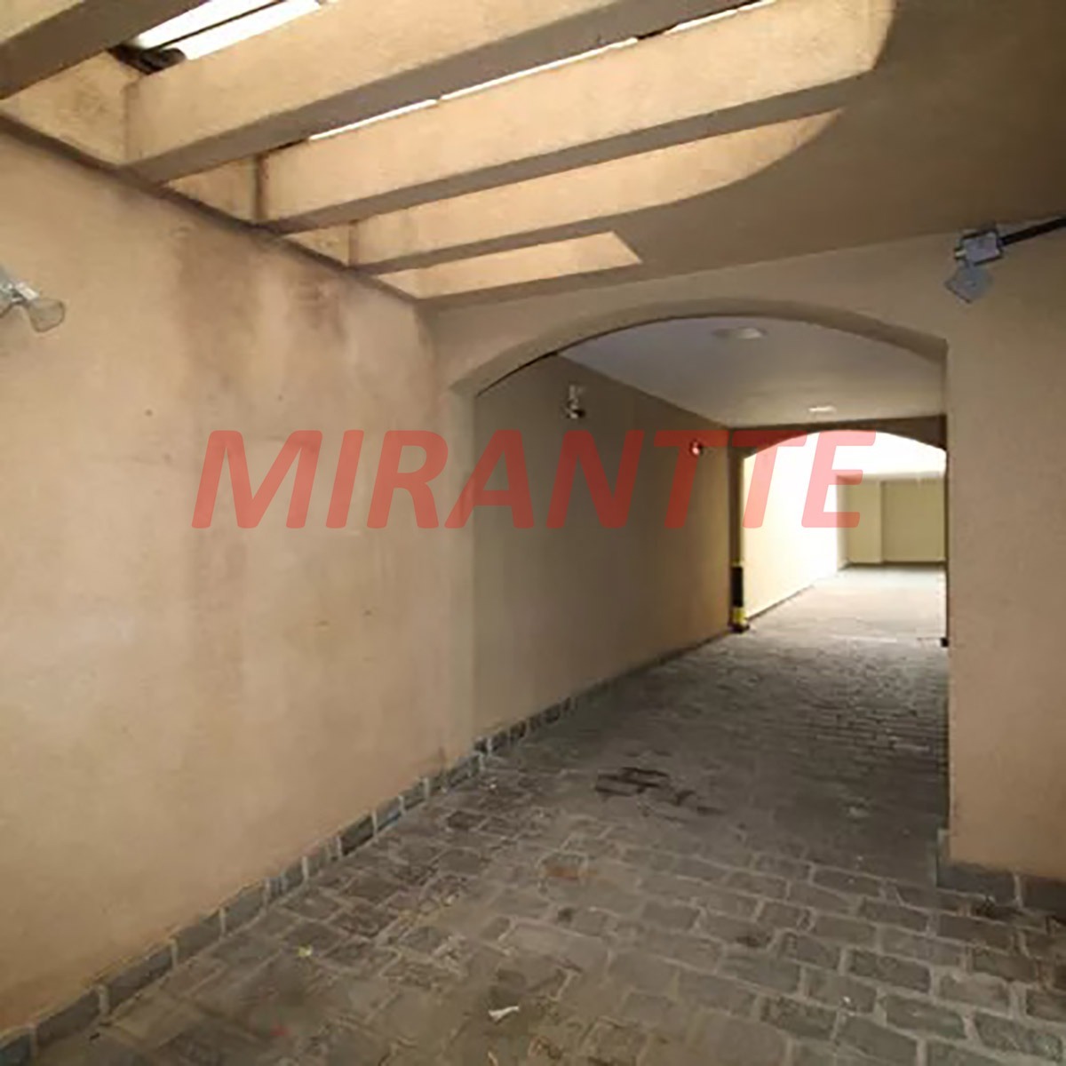 Sobrado de 223m² com 3 quartos em Parada Inglesa
