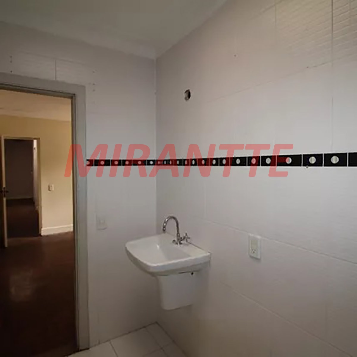 Sobrado de 223m² com 3 quartos em Parada Inglesa