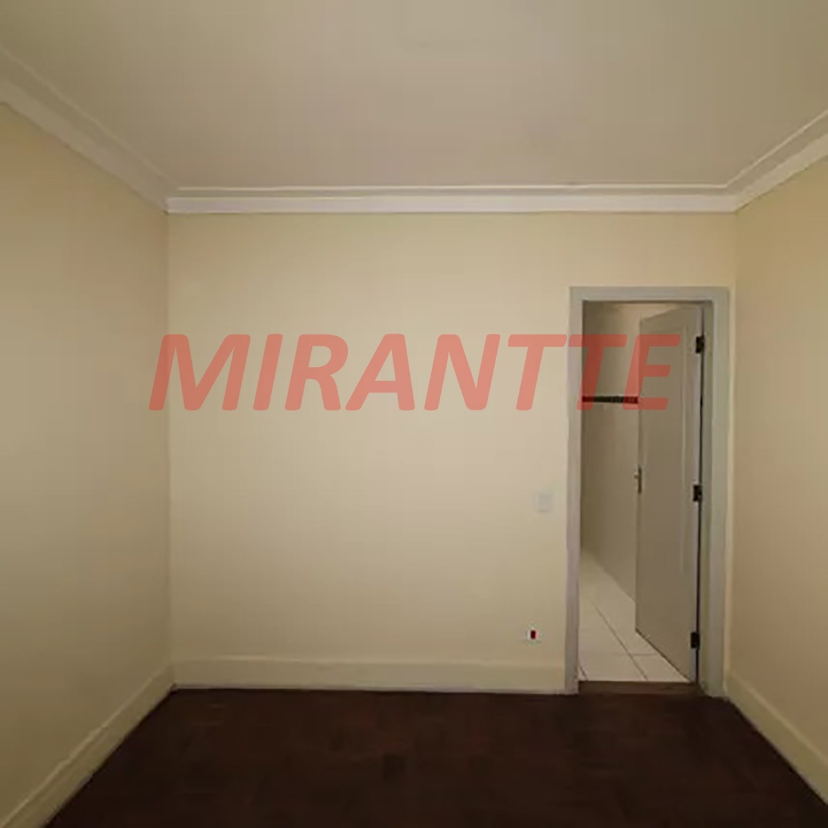Sobrado de 223m² com 3 quartos em Parada Inglesa
