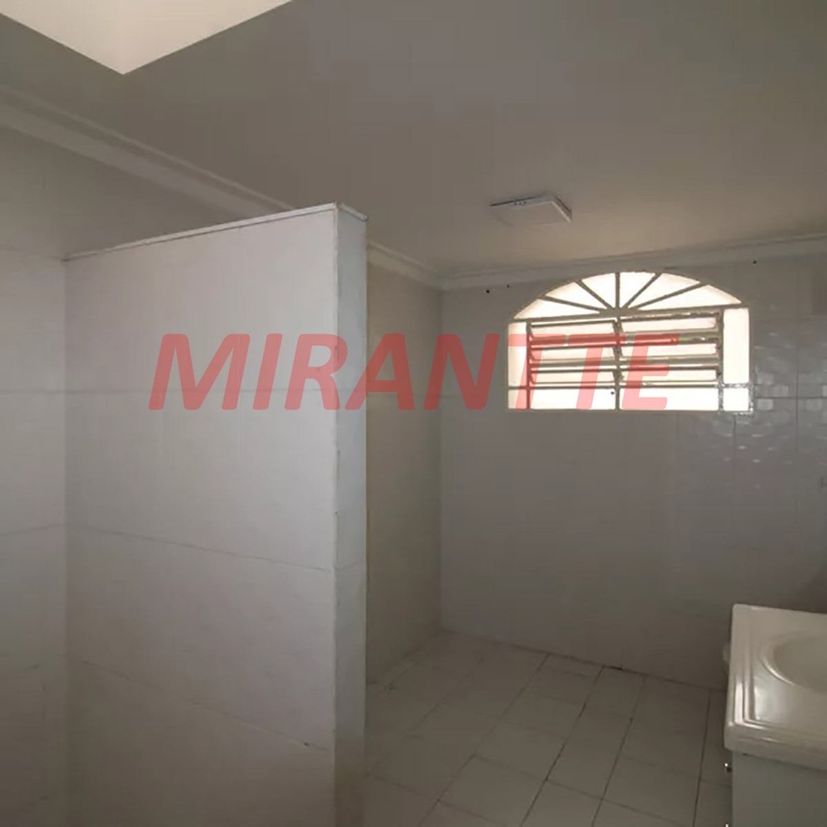 Sobrado de 223m² com 3 quartos em Parada Inglesa