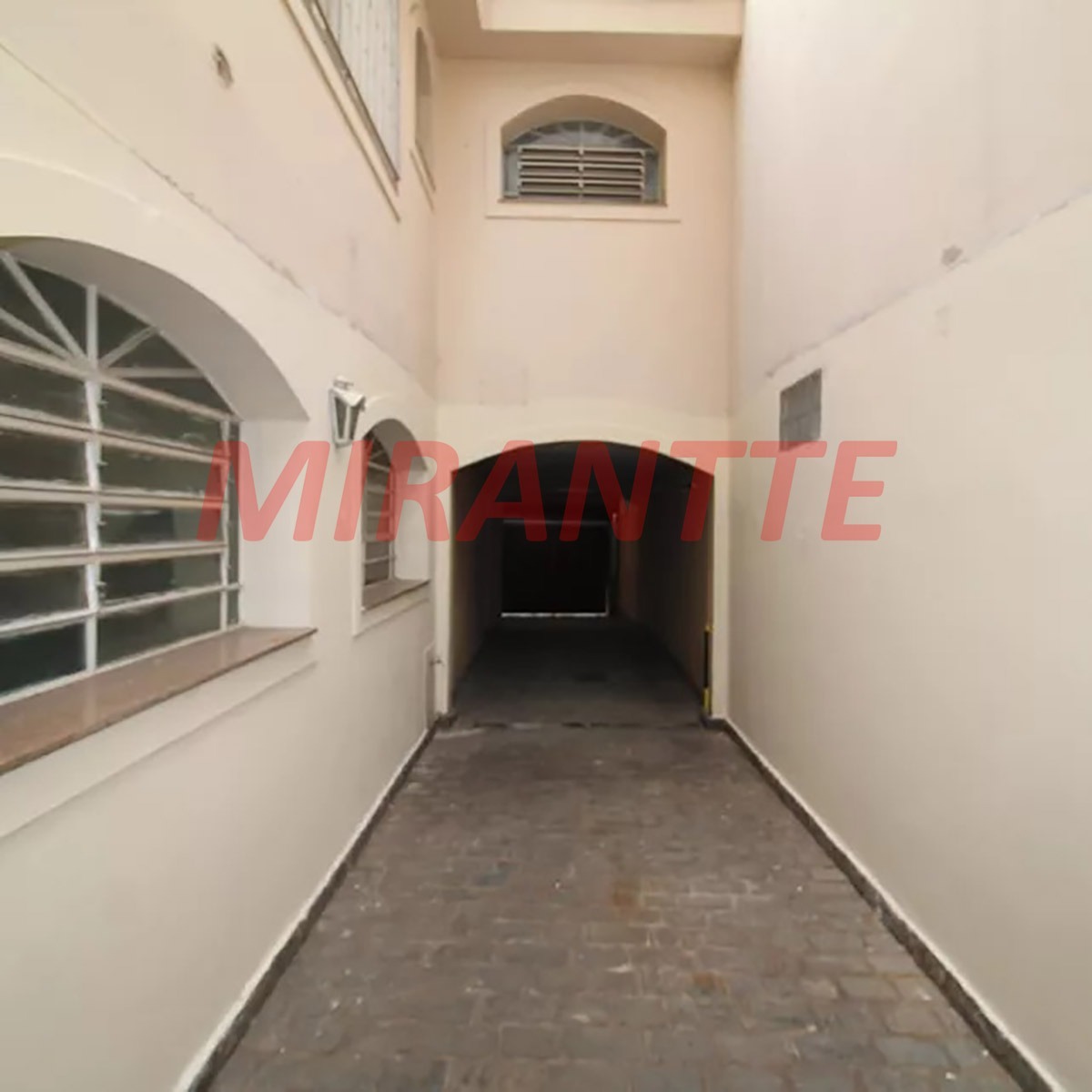 Sobrado de 223m² com 3 quartos em Parada Inglesa