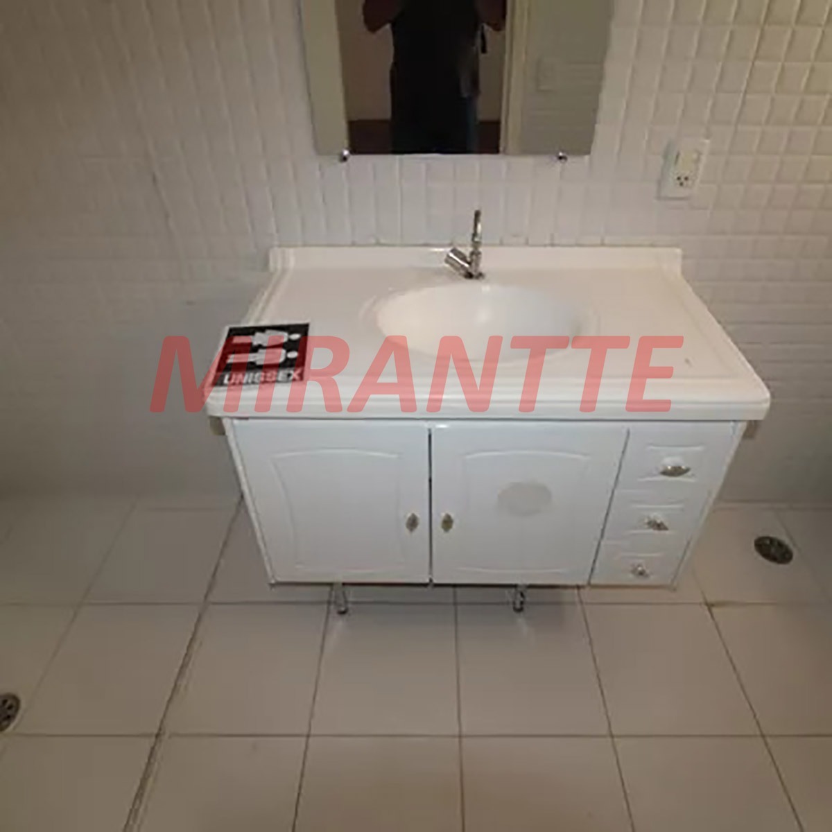 Sobrado de 223m² com 3 quartos em Parada Inglesa