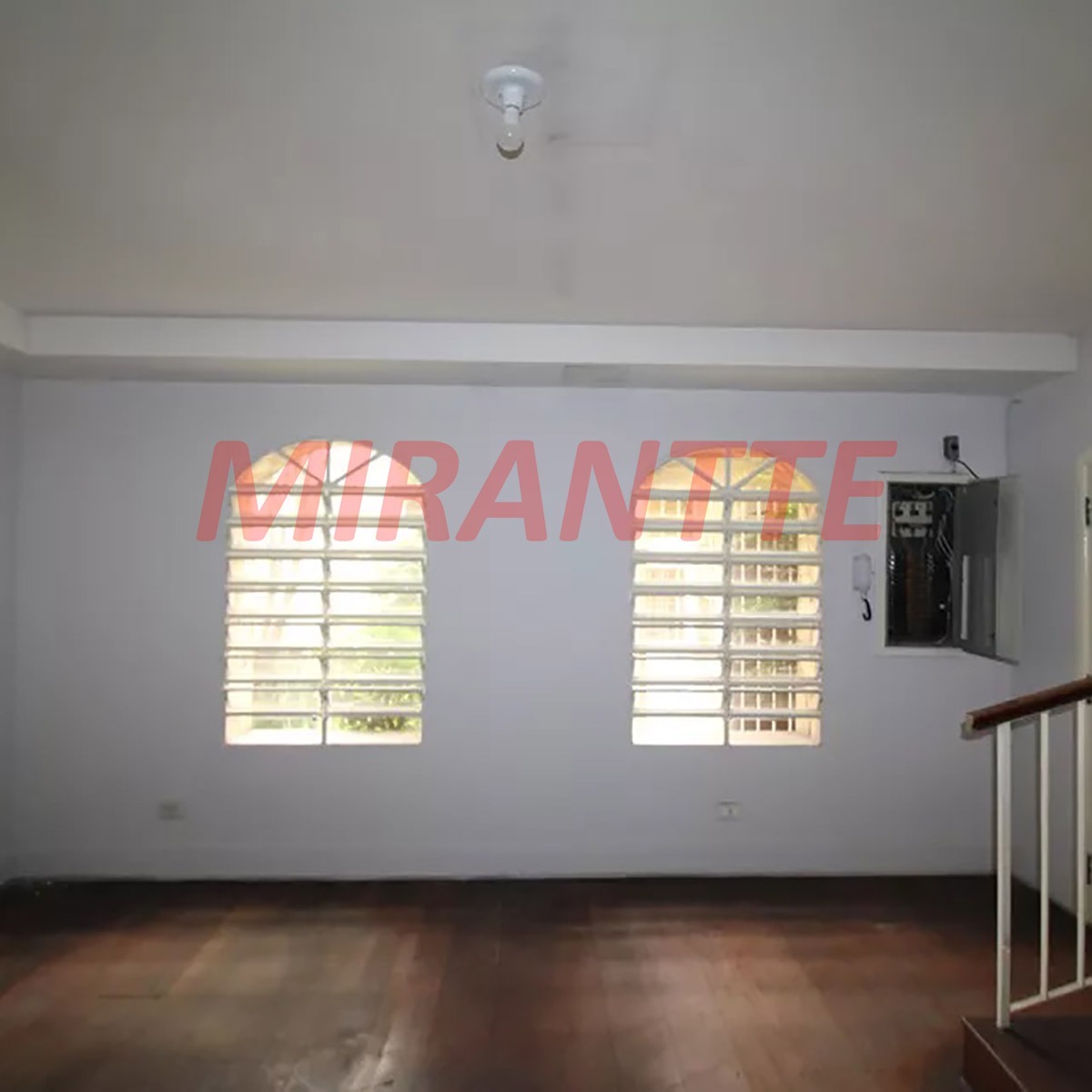Sobrado de 223m² com 3 quartos em Parada Inglesa
