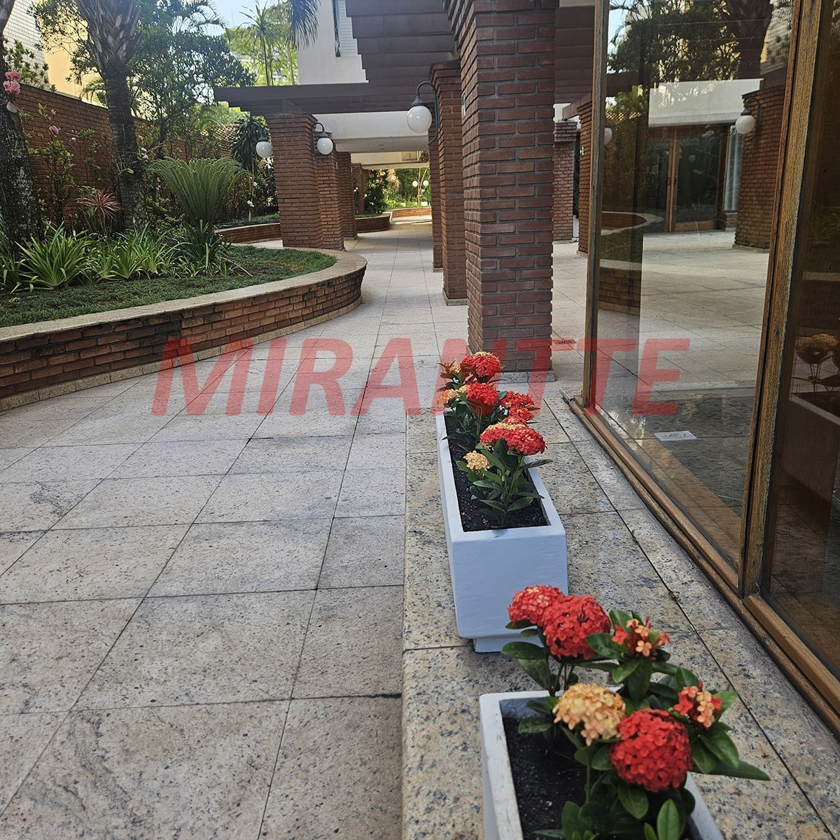 Apartamento de 58m² com 2 quartos em Santana