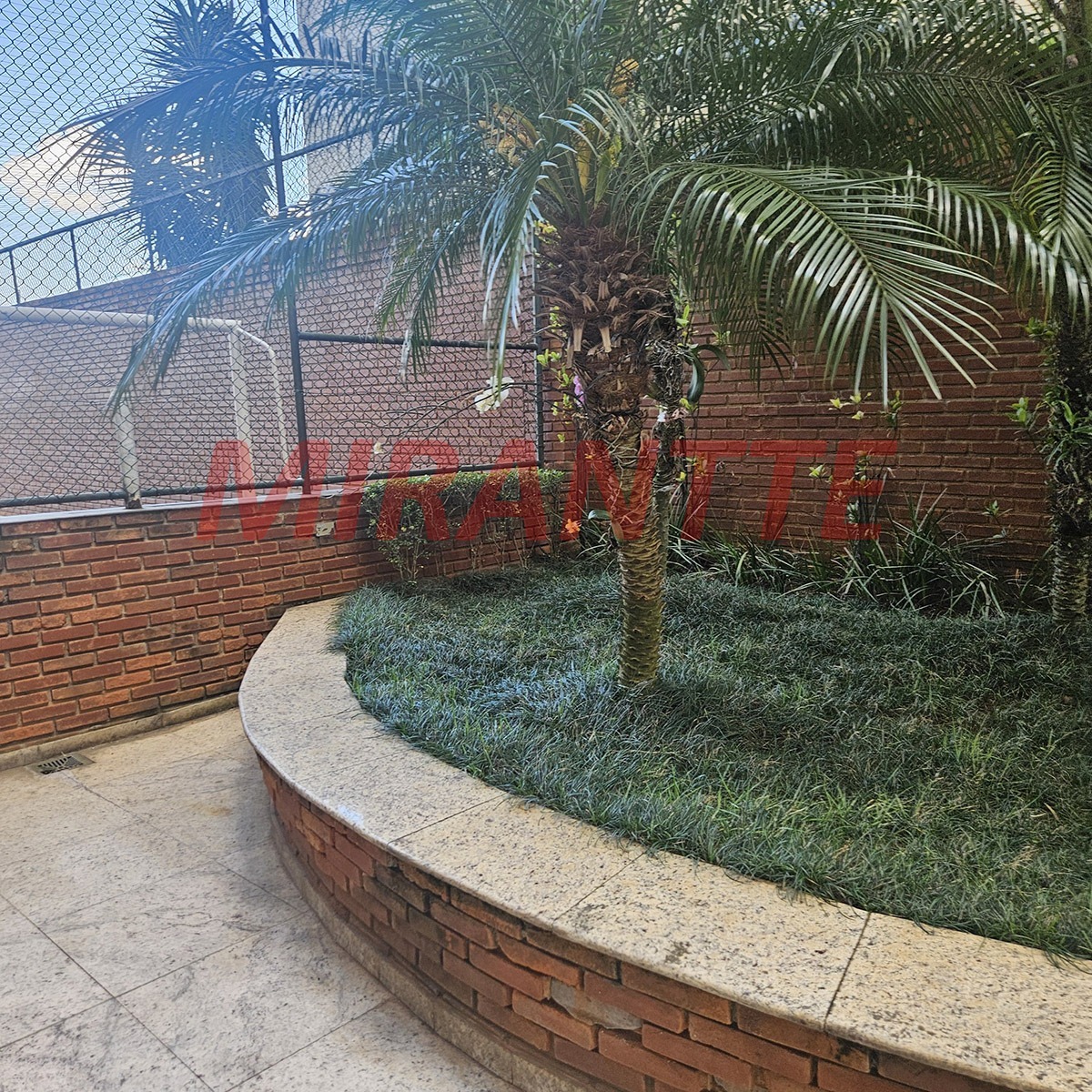 Apartamento de 58m² com 2 quartos em Santana