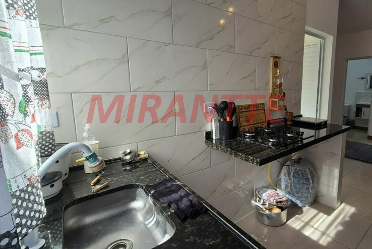 Cond. fechado de 58m² com 2 quartos em Cibratel II