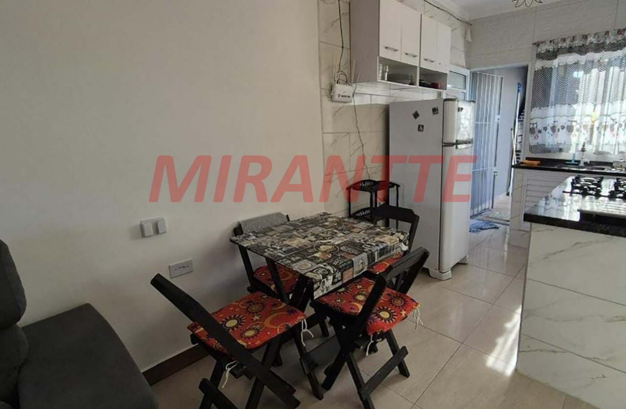 Cond. fechado de 58m² com 2 quartos em Cibratel II