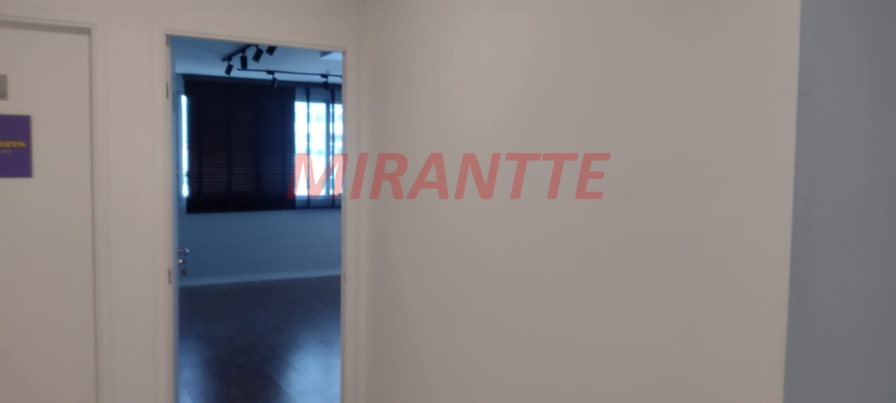 Comercial de 30m² em Santana