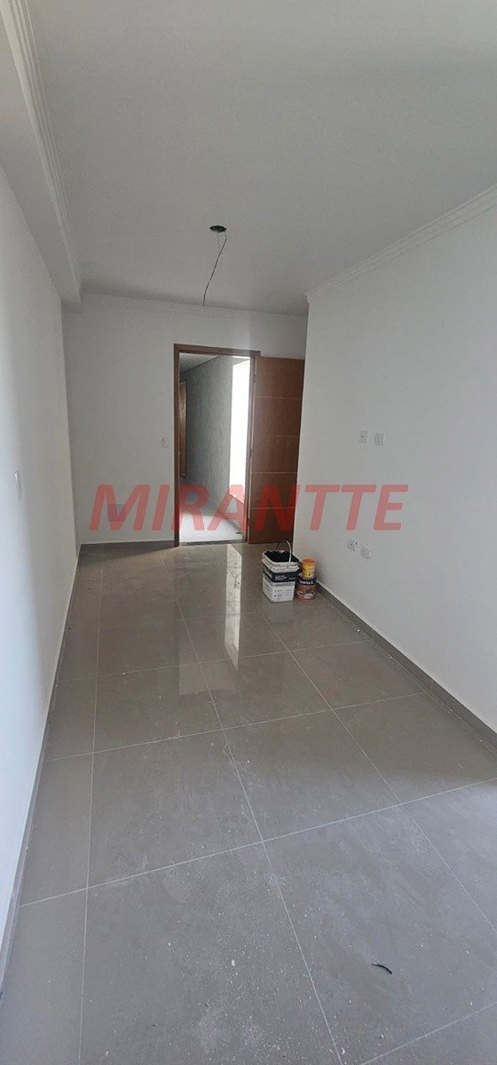 Apartamento de 35m² com 2 quartos em Vila Mazzei