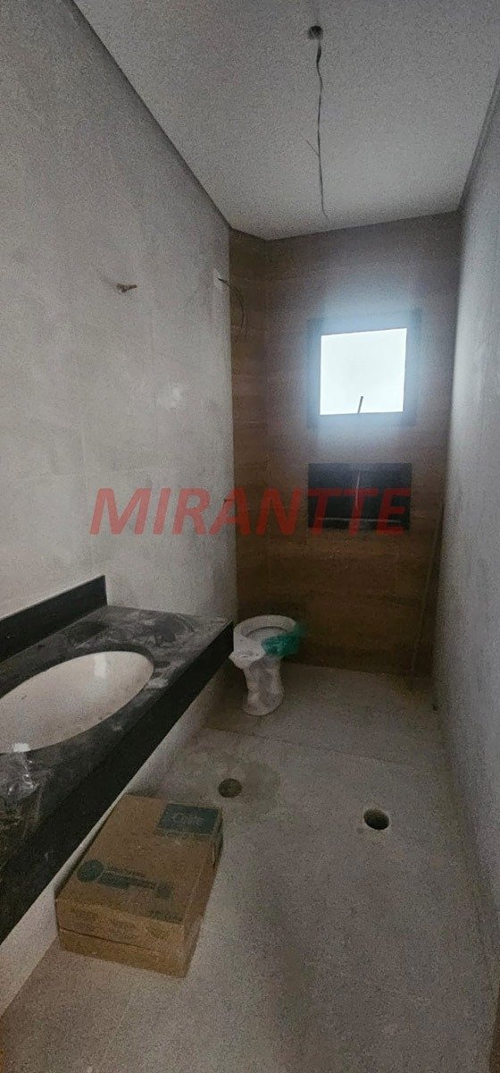 Apartamento de 35m² com 2 quartos em Vila Mazzei