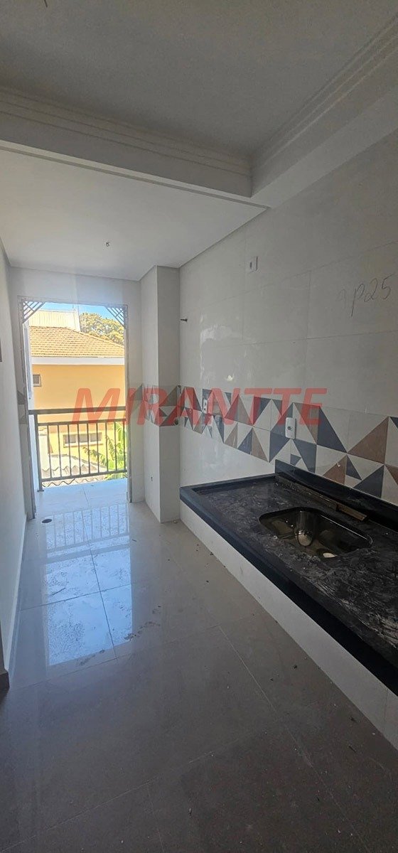 Apartamento de 35m² com 2 quartos em Vila Mazzei