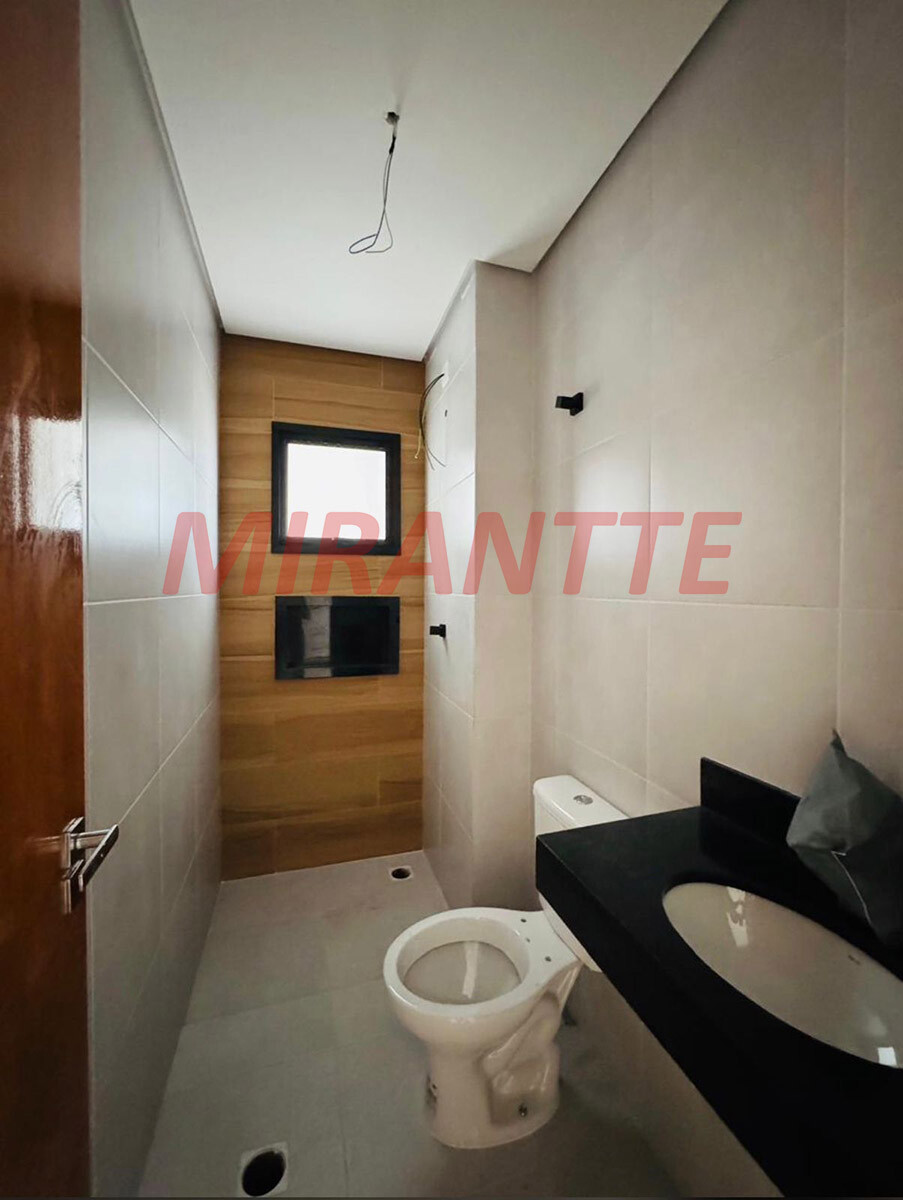 Apartamento de 35m² com 2 quartos em Vila Mazzei
