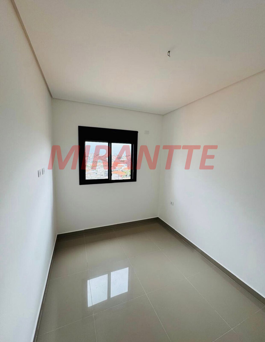 Apartamento de 38m² com 2 quartos em Vila Mazzei