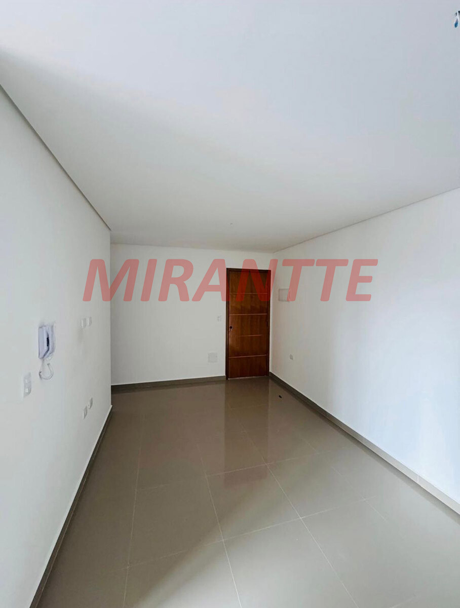 Apartamento de 38m² com 2 quartos em Vila Mazzei