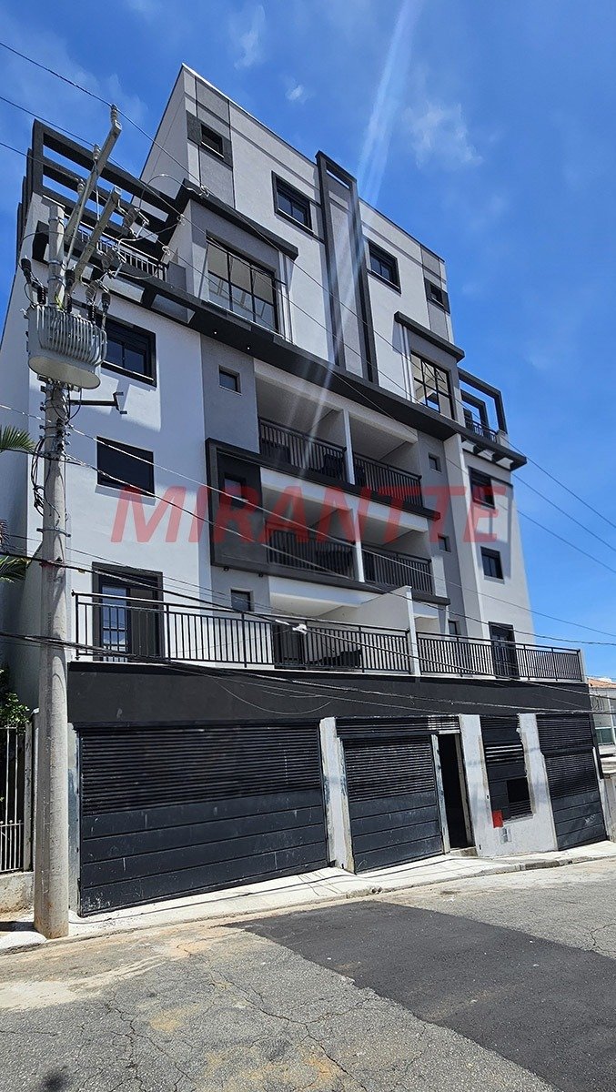 Apartamento de 35m² com 2 quartos em Vila Mazzei