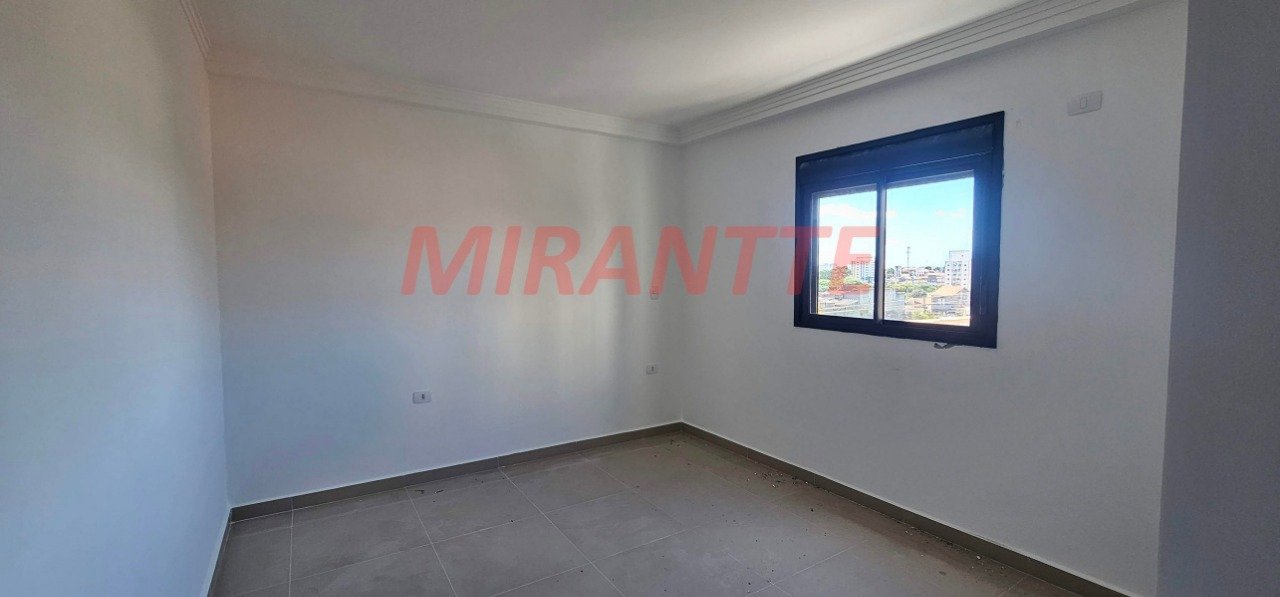 Apartamento de 35m² com 2 quartos em Vila Mazzei
