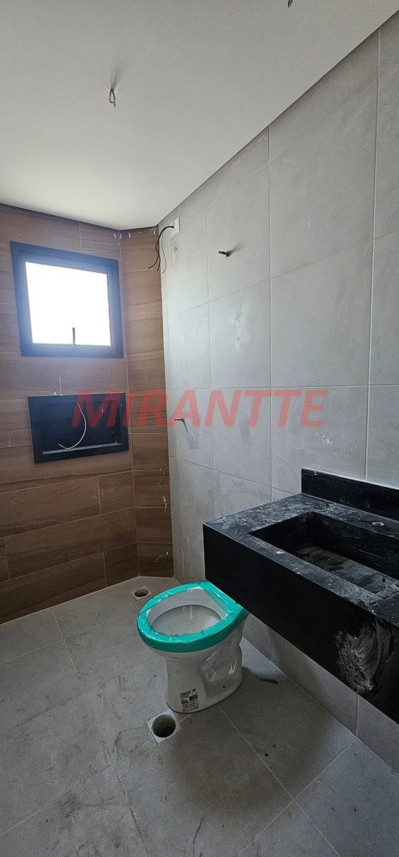 Apartamento de 35m² com 2 quartos em Vila Mazzei