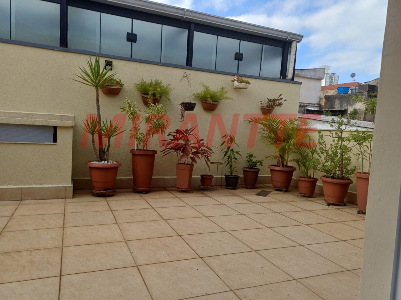Cond. fechado de 116.3m² com 3 quartos em Vila Guaca