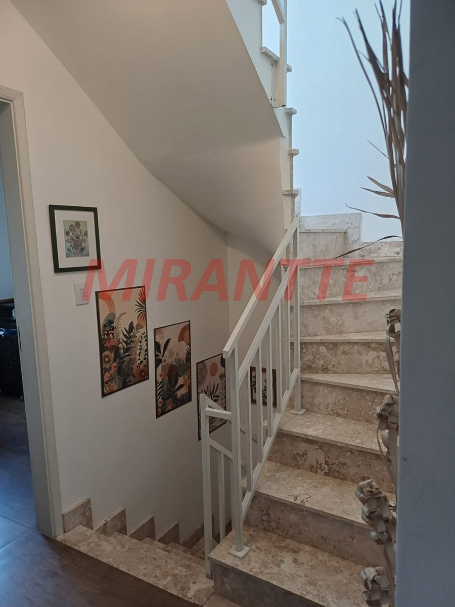 Cond. fechado de 116.3m² com 3 quartos em Vila Guaca