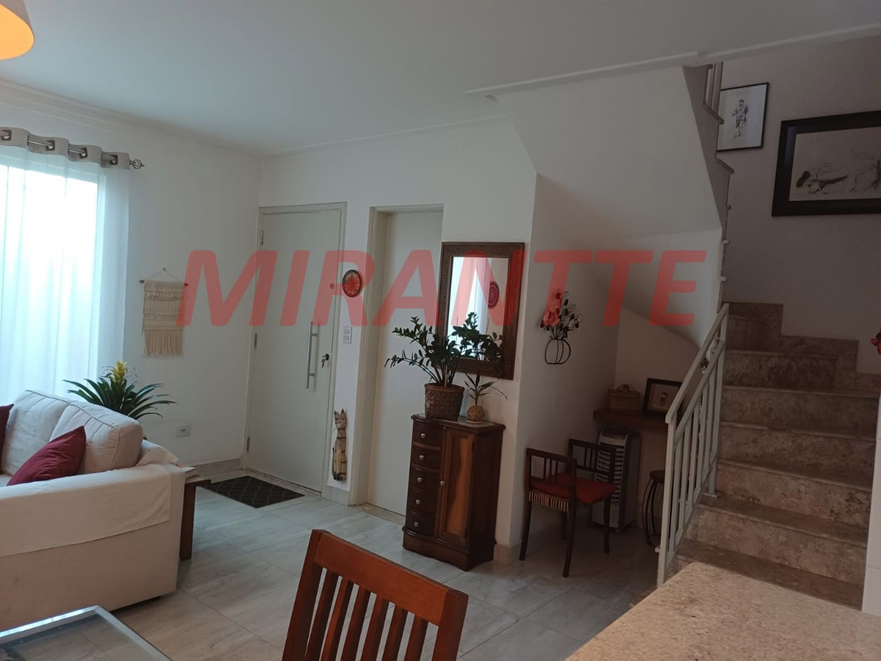 Cond. fechado de 116.3m² com 3 quartos em Vila Guaca