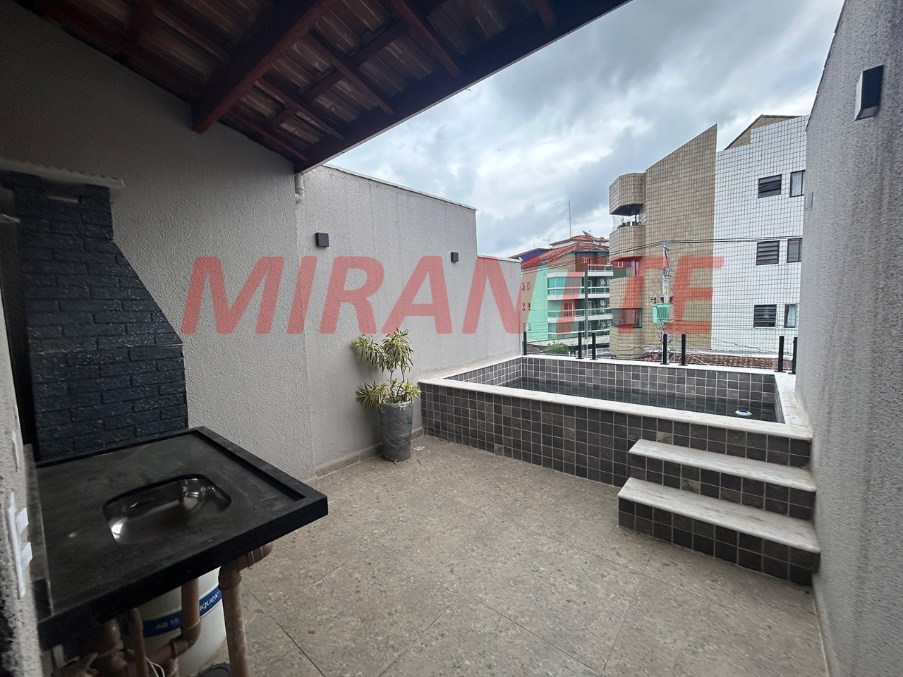 Cond. fechado de 52.79m² com 2 quartos em Ocian